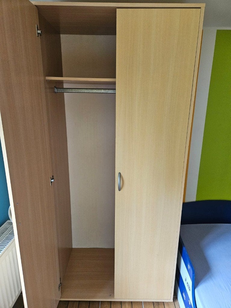 Kleerkasten voor 1 persoon, 2 draaideuren, Ophalen, Met deur(en), 50 tot 100 cm, Zo goed als nieuw
