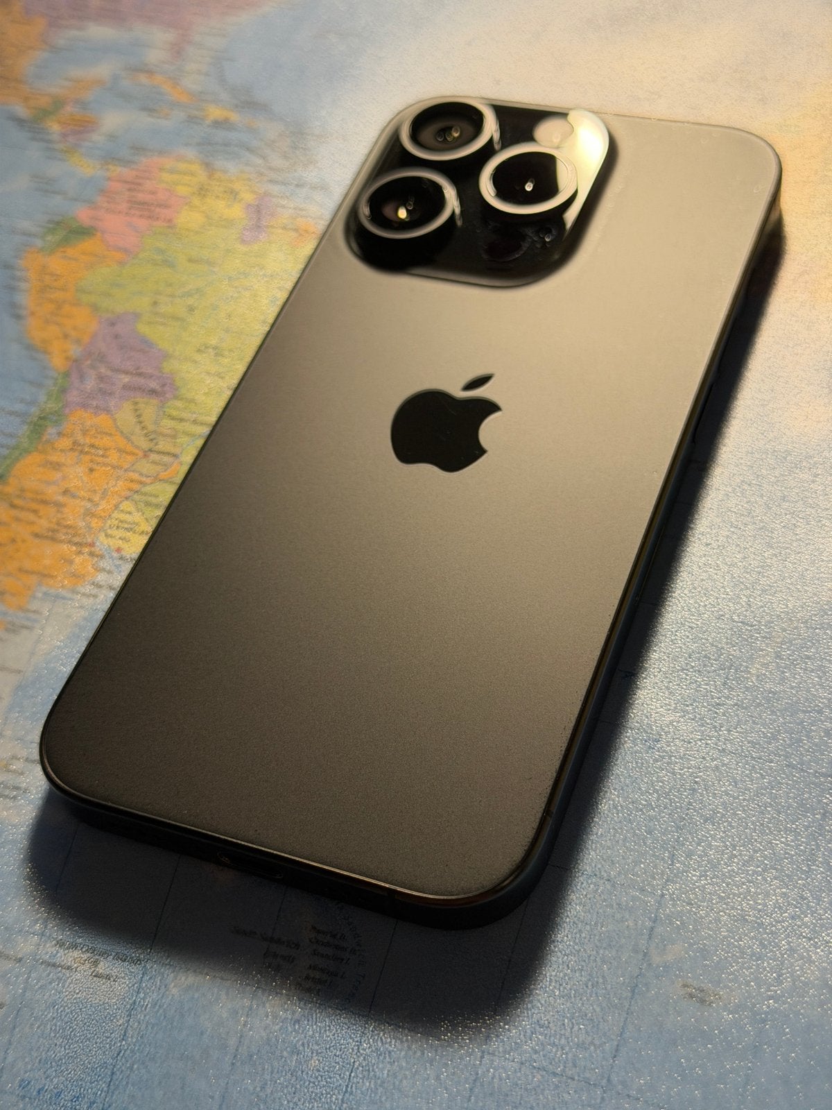 iPhone 15 pro - 256 Go, Télécoms, Enlèvement, Comme neuf, IPhone 15