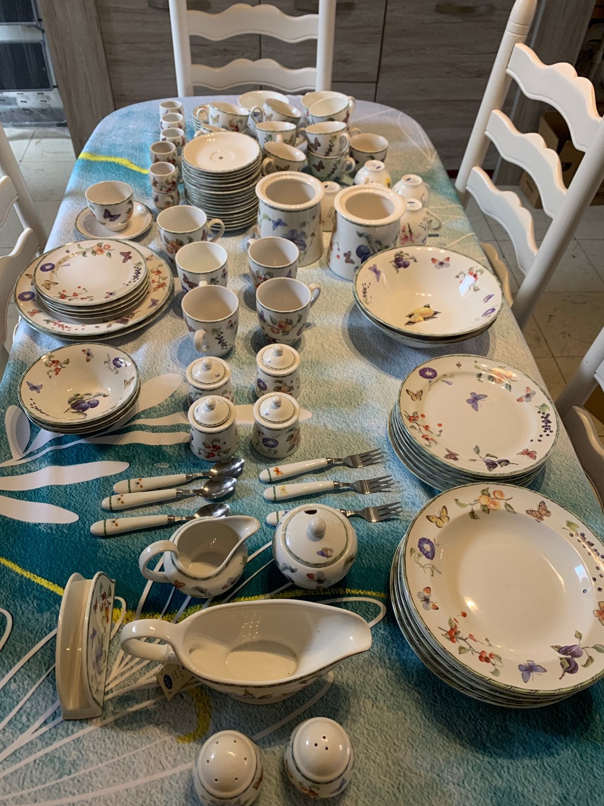 Janneke Brinkman schotelset, Ophalen