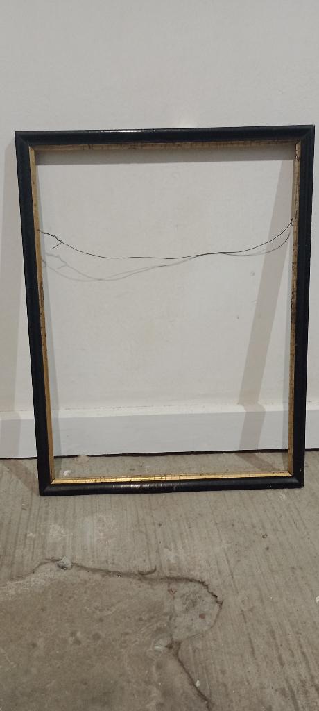 Cadre vide ancien bois noir et doré 32x42, c71, Enlèvement, Utilisé, Bois, Doré