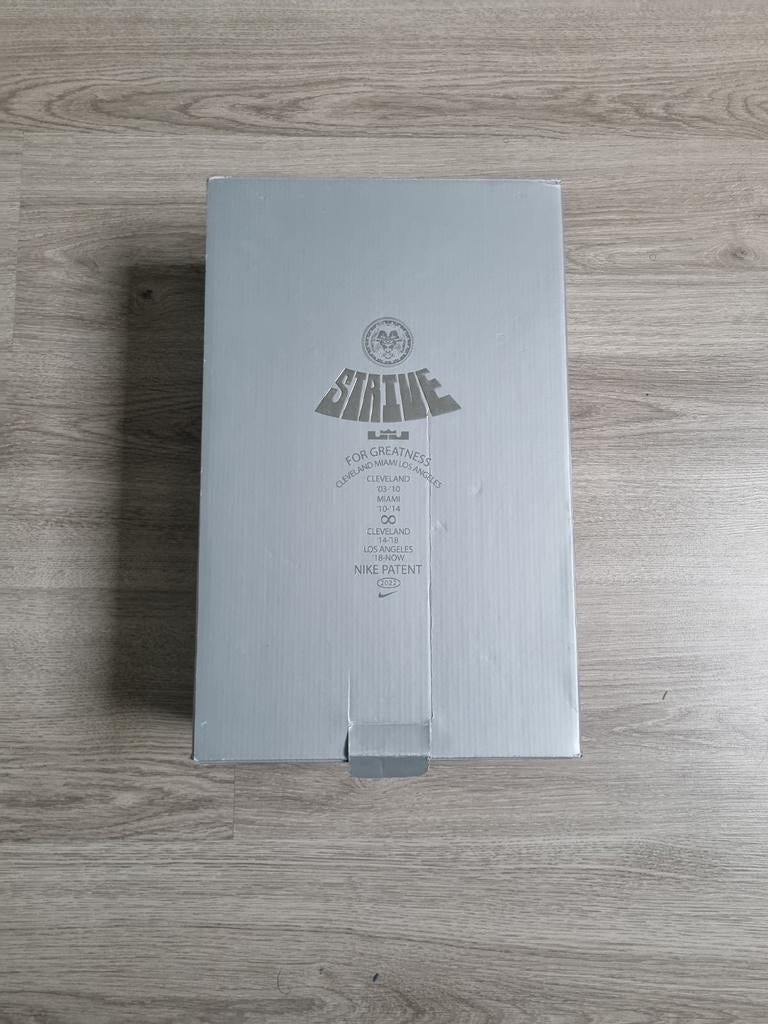 Basketbalschoenen maat 46.5, Ophalen, Gebruikt, Schoenen