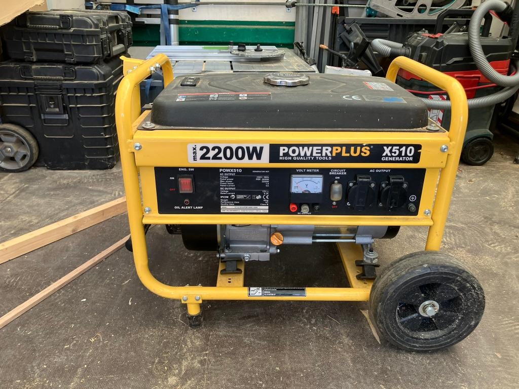 Générateur essence monophasé, Enlèvement, Comme neuf, Moins de 5 kVA, Essence