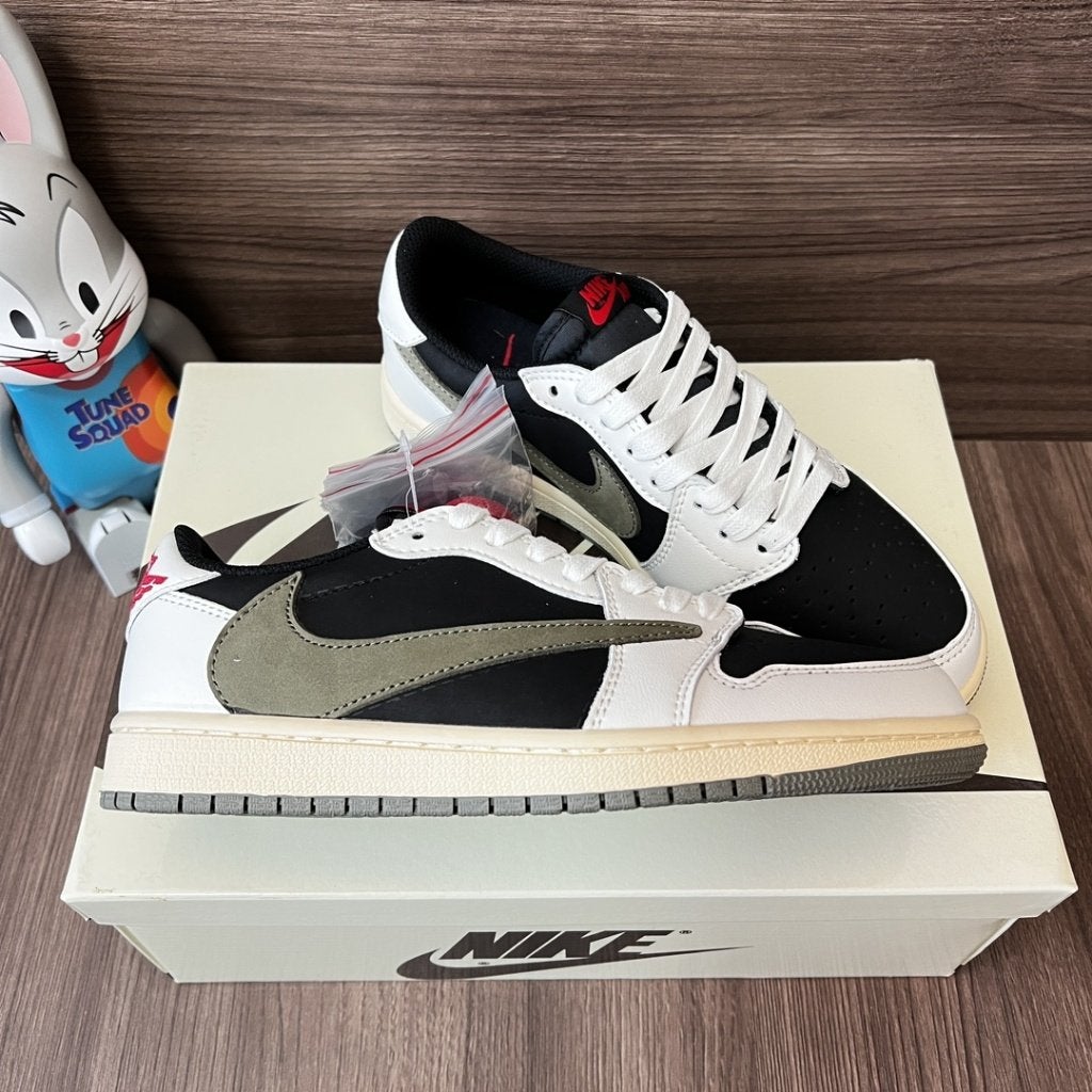 Nike Air Jordan 1 Low Travis Scott Medium Olive, Envoi, Neuf, Autres couleurs, Baskets