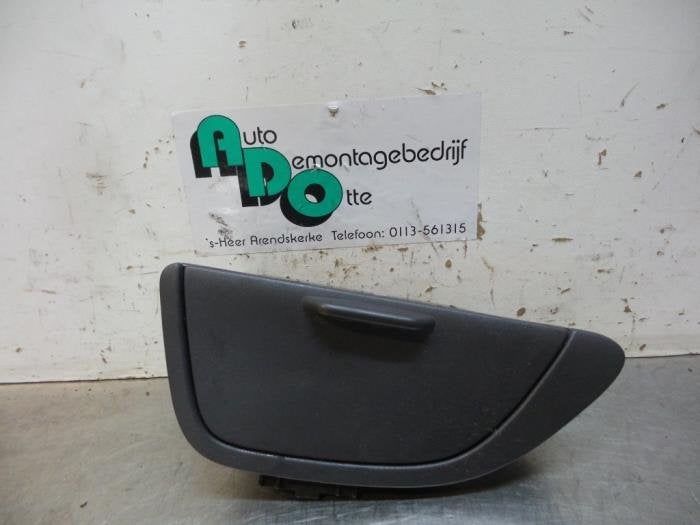 Cendrier arrière d'un Volkswagen Golf (Golf 04-), Volkswagen, -, 3 mois de garantie, Utilisé