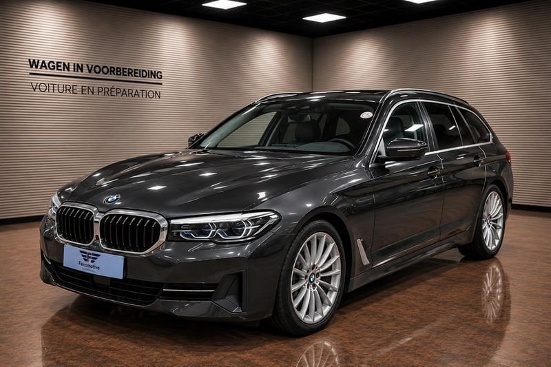 BMW Série 5 520e*PHEV*CARPLAY*CAMERA*TOURING*LAGE BIV!*, Auto's, Automaat, 1998 cc, Achterwielaandrijving, Zwart