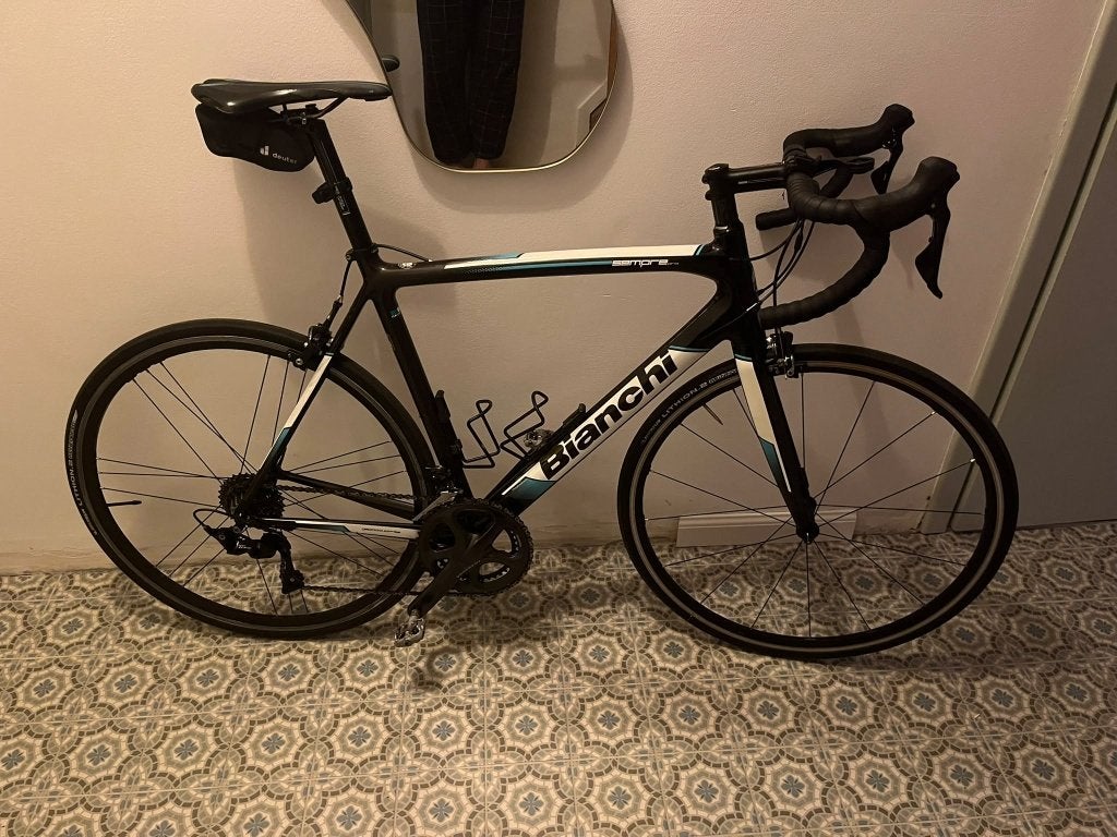 Bianchi sempre pro shimano 105, Vélos & Vélomoteurs, Autres marques, 10 à 15 vitesses, Frein sur jante, 57 à 61 cm