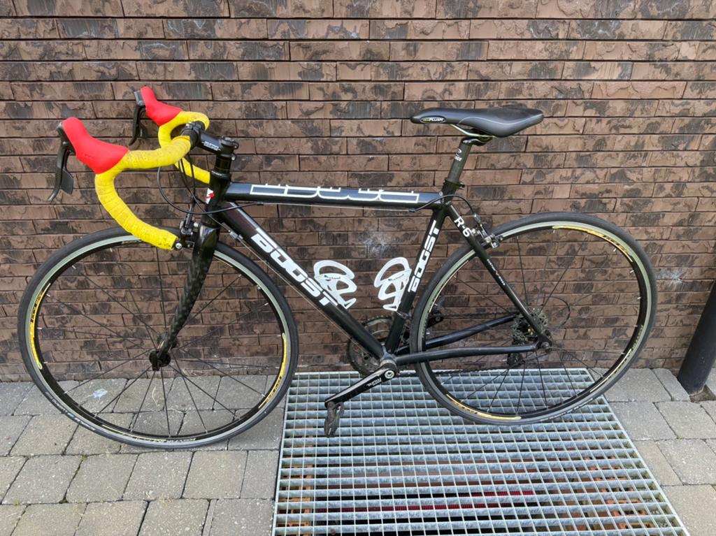 Koersfiets boost xs, Fietsen en Brommers, Ophalen, Gebruikt, Velgrem