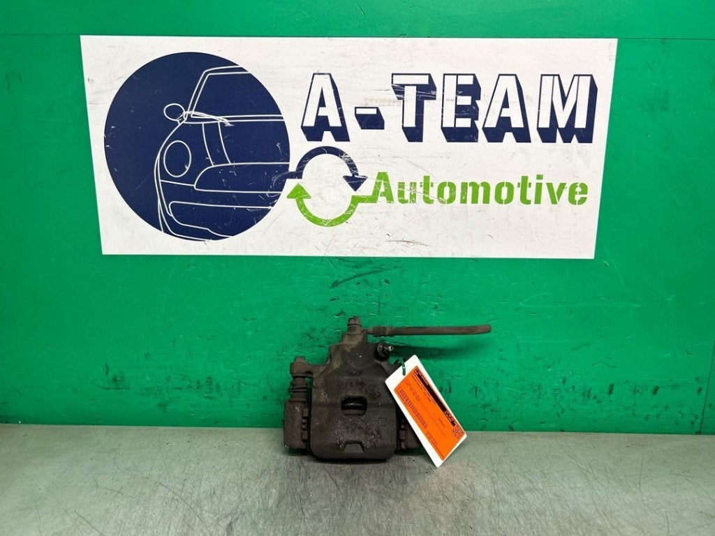 REMKLAUW LINKS VOOR Nissan Pixo (D31S) (01-2009/10-2013), Gebruikt, Germany@nissan-services.eu, Kronenweg 38
50389  Wesseling, DE