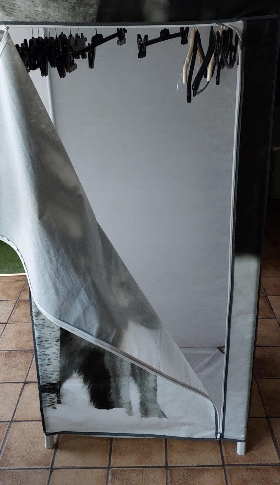 Armoire à imprimé loup - pratique et élégante, Enlèvement