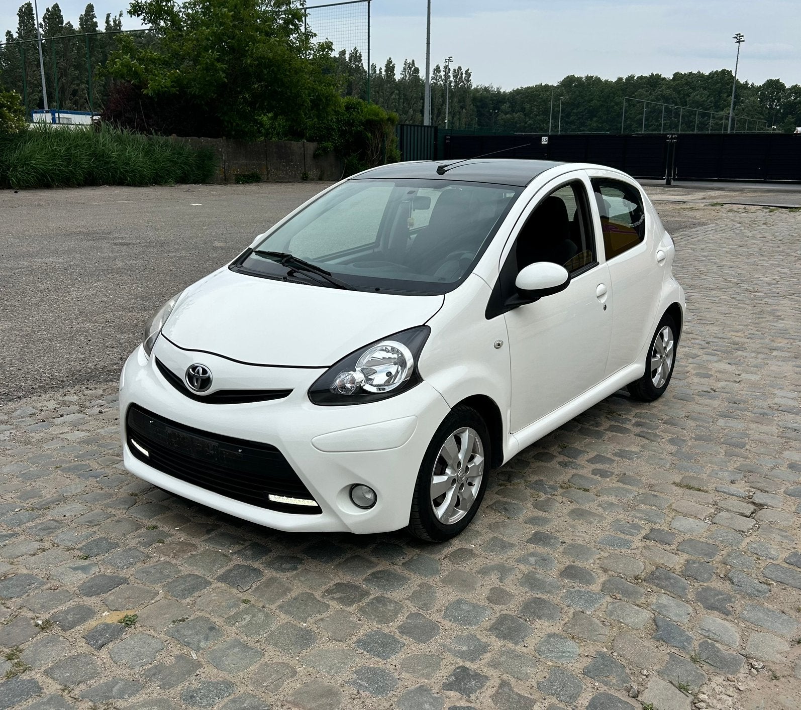 Toyota Aygo  2014 • 1.0Benzine • 100.000KM  • GEKEURD, Auto's, Toyota, Handgeschakeld, Particulier, Aygo, Stadsauto