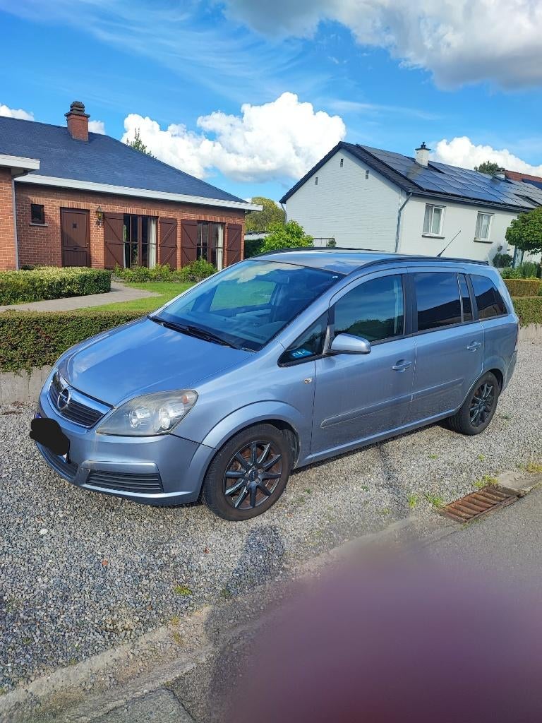 Opel zafira eventueel voor wisselstukken, Voorwielaandrijving, 4 cilinders, 7 zetels, 74 kW