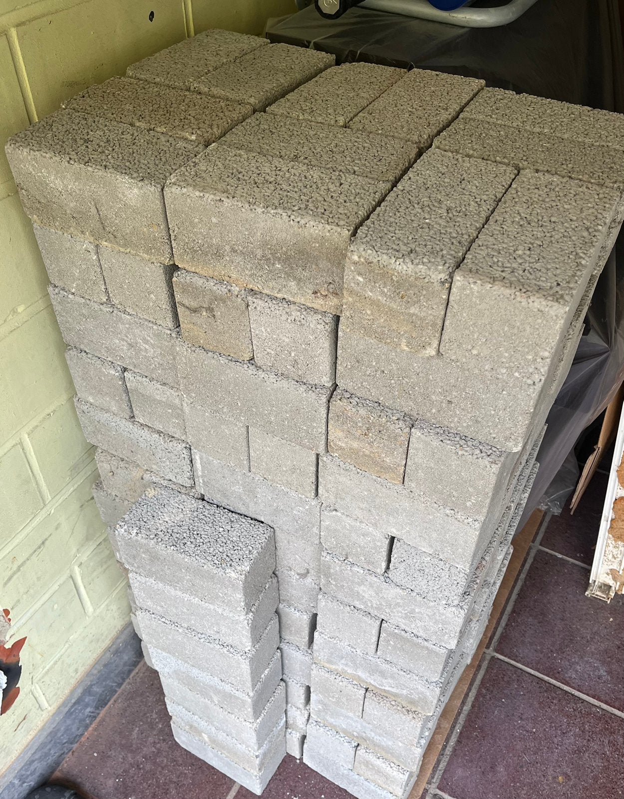 Briques de pavement beton 19x9x9cm, Enlèvement, Comme neuf, Briques