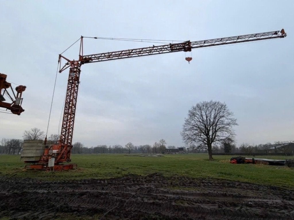 Grue de chantier Arcomet T25, Articles professionnels, Machines & Construction | Grues & Excavatrices, Grue, Enlèvement