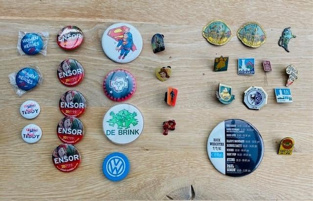 Pins/Speldjes van Disney, Rock Werchter, steden, …, Verzamelen, Ophalen of Verzenden, Gebruikt