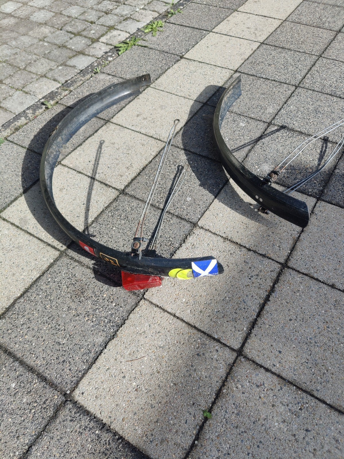 Koppel PVC fietsspatborden., Ophalen