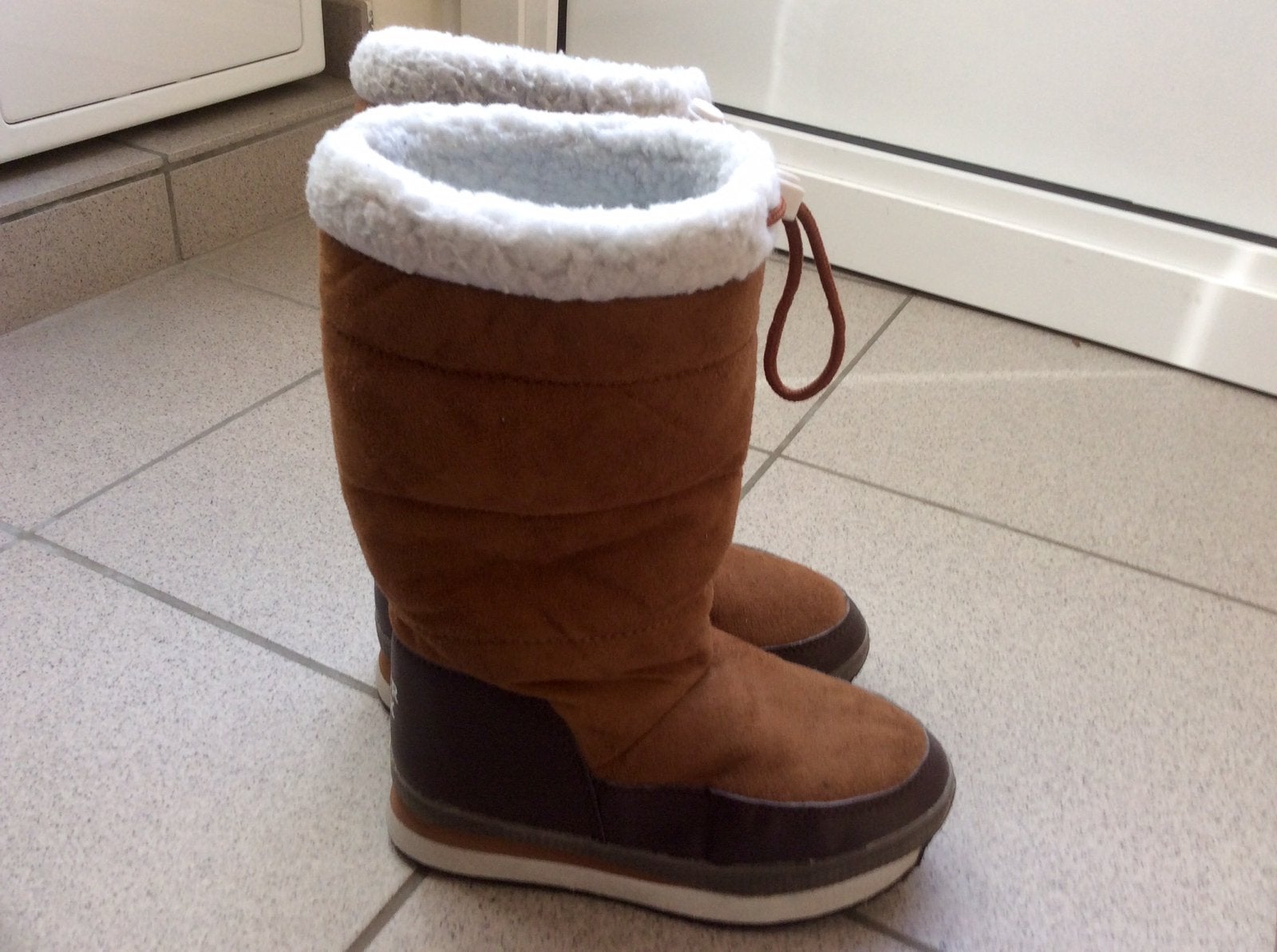 Moonboots maat 35, Enlèvement, Utilisé