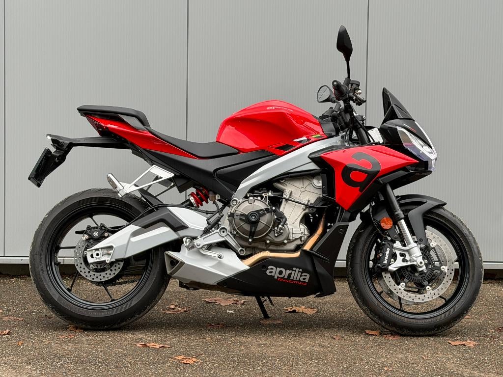 Aprilia Tuono 660 met cruisecontrol / 2023 - 1970km, Motoren, Traction Control, 2 cilinders, Motorrijbewijs A, Bedrijf