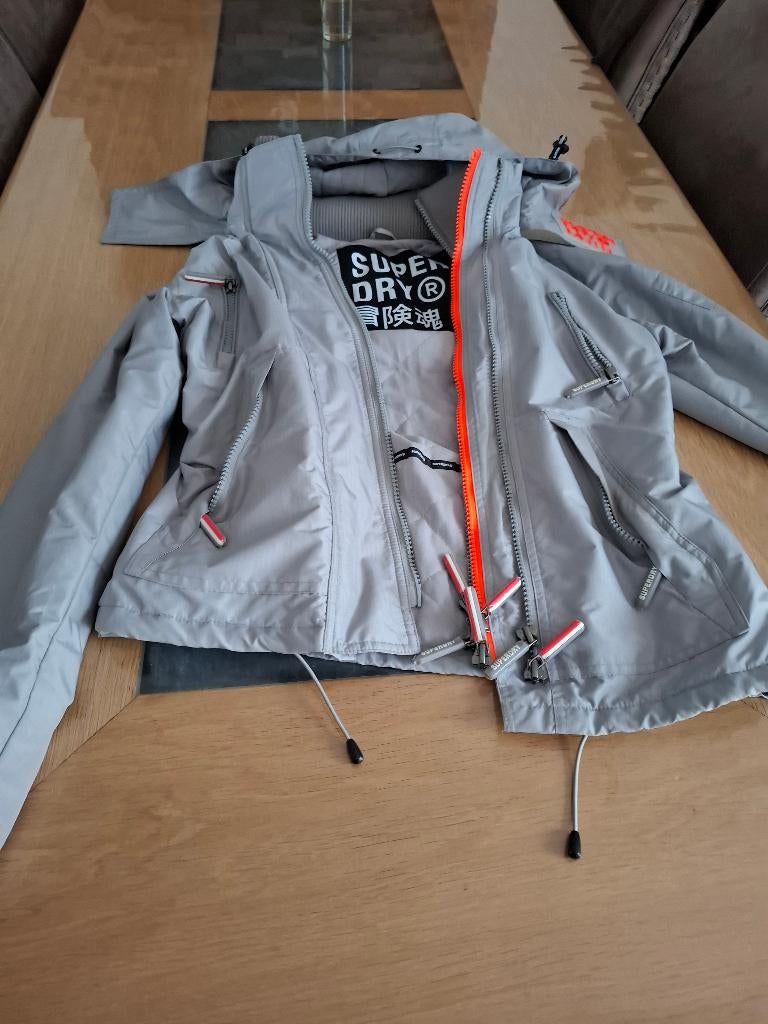 Veste superdry, Enlèvement, Neuf