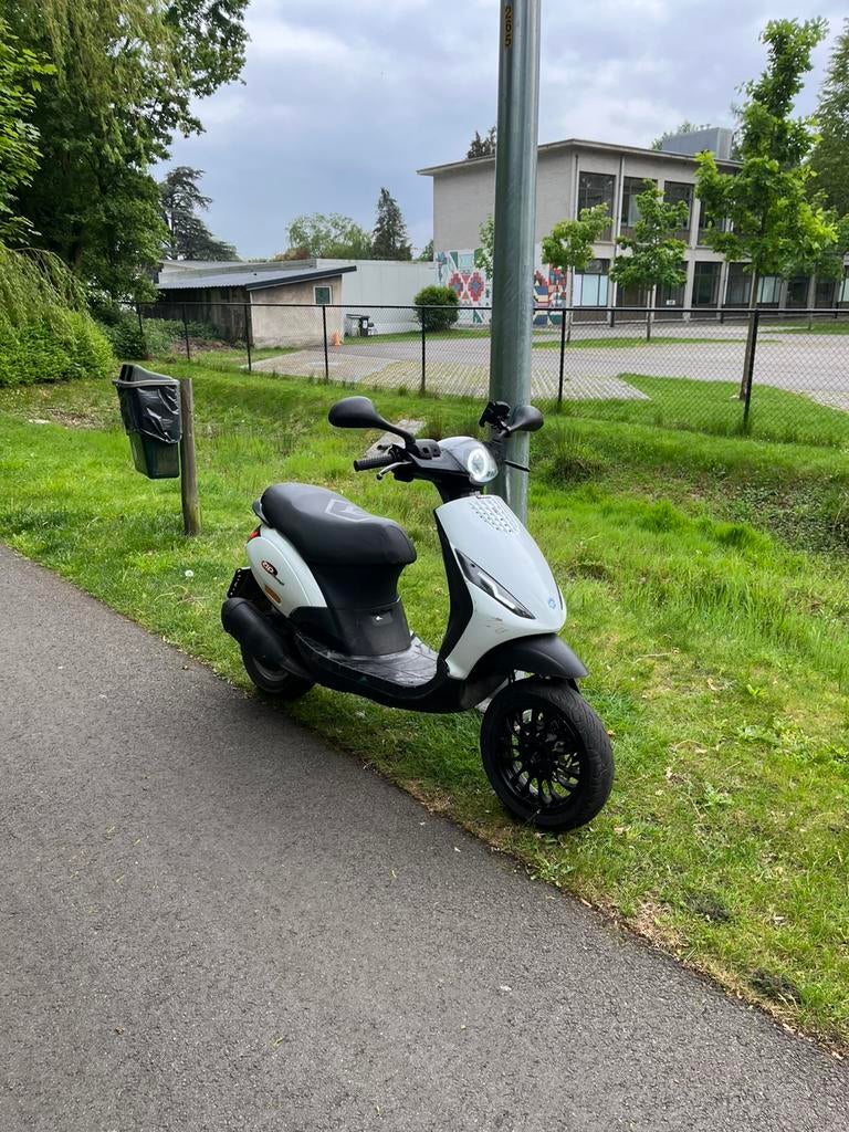 Zip 150 cc, Enlèvement, Comme neuf