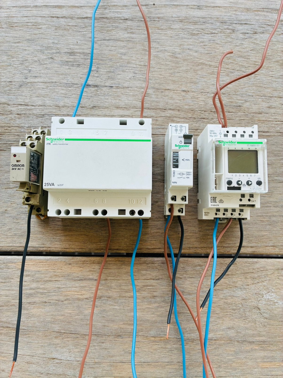 Set van onderdelen voor zekeringkast, Doe-het-zelf en Bouw, Elektriciteit en Kabels, Gebruikt, Overige typen, Ophalen