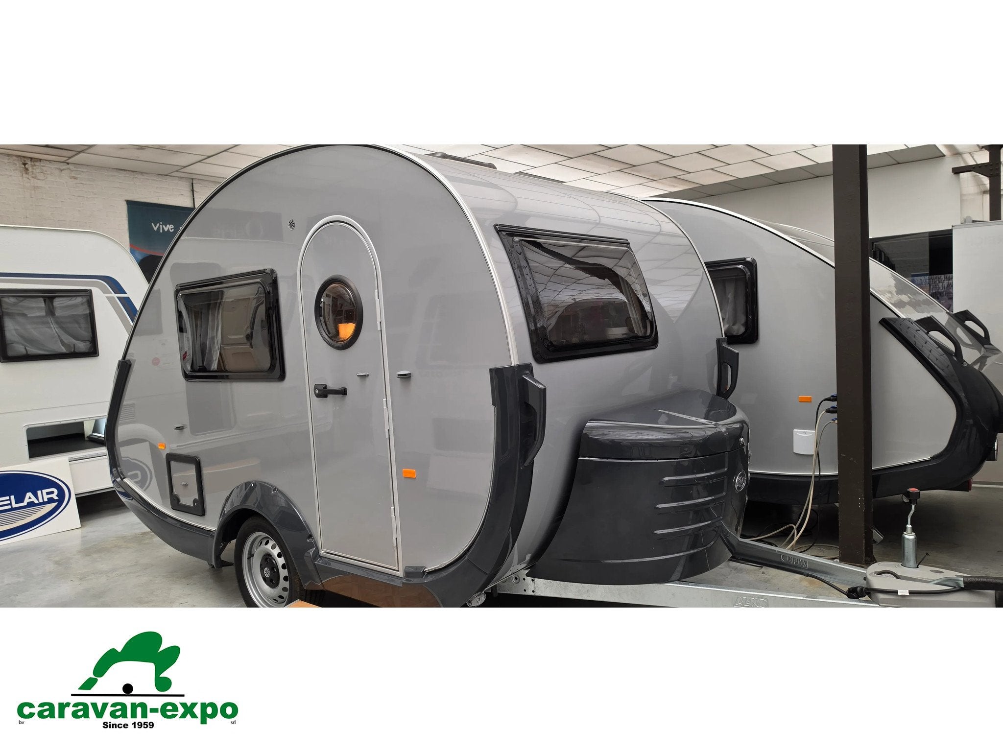 TABBERT TAB BASIC 320, Caravanes & Camping, Caravanes, Entreprise, jusqu'à 2, 500 - 750 kg, Tabbert, jusqu'à 4 m