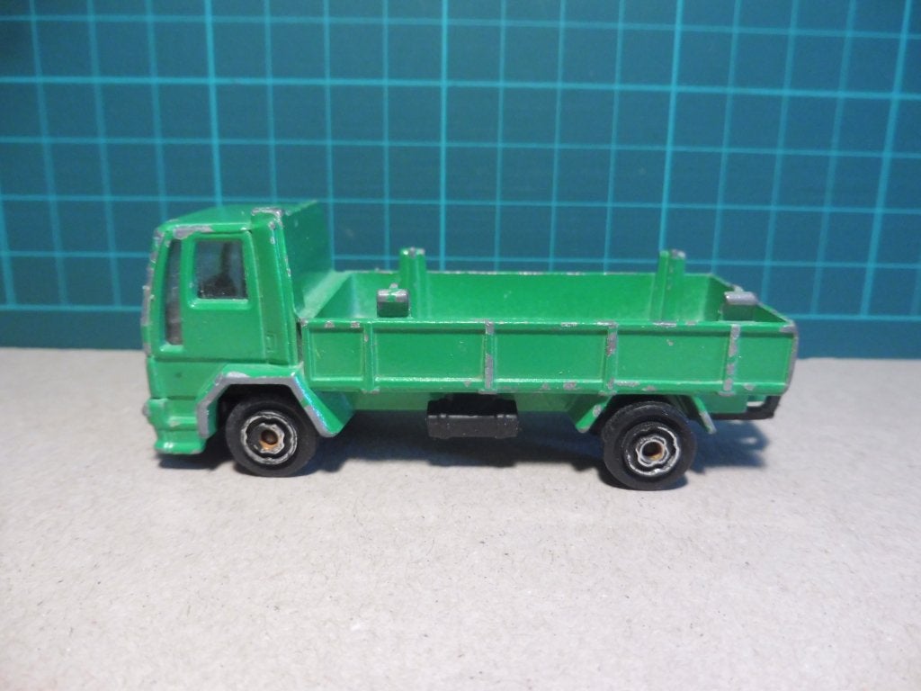 3 inch Majorette 241 Ford Cargo 1981-86 green France 1987-88, Enlèvement ou Envoi, Utilisé, Voitures
