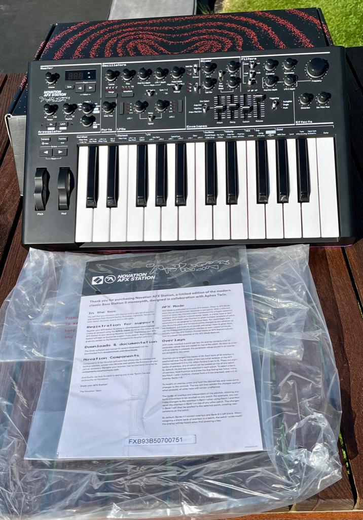 AFX Station Novation, Enlèvement ou Envoi, Comme neuf, Novation, Avec connexion MIDI