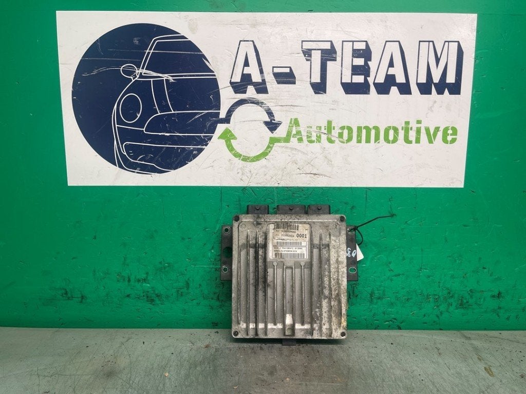 COMPUTER MOTOR Renault Kangoo Express (FW) (|8200909666|), Gebruikt, Renault, Peter-Huppertz-Straße 5
51063  Köln, DE, Dialog.deutschland@renault.de
