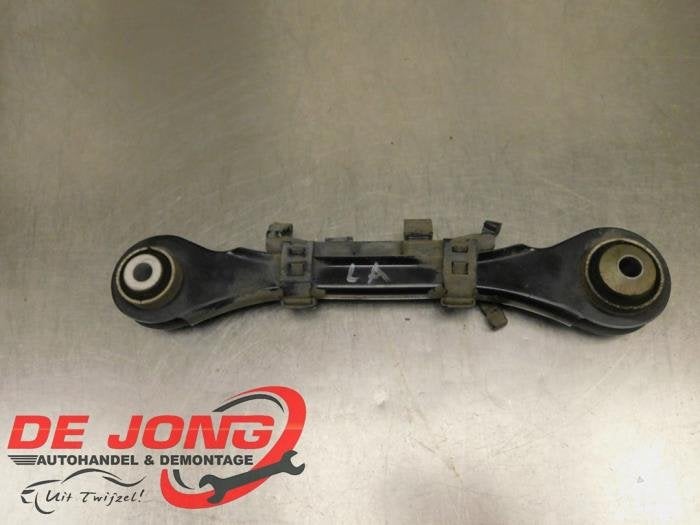 Bras de suspension arrière gauche d'un BMW 2-Serie, -, 3 mois de garantie, Utilisé, -