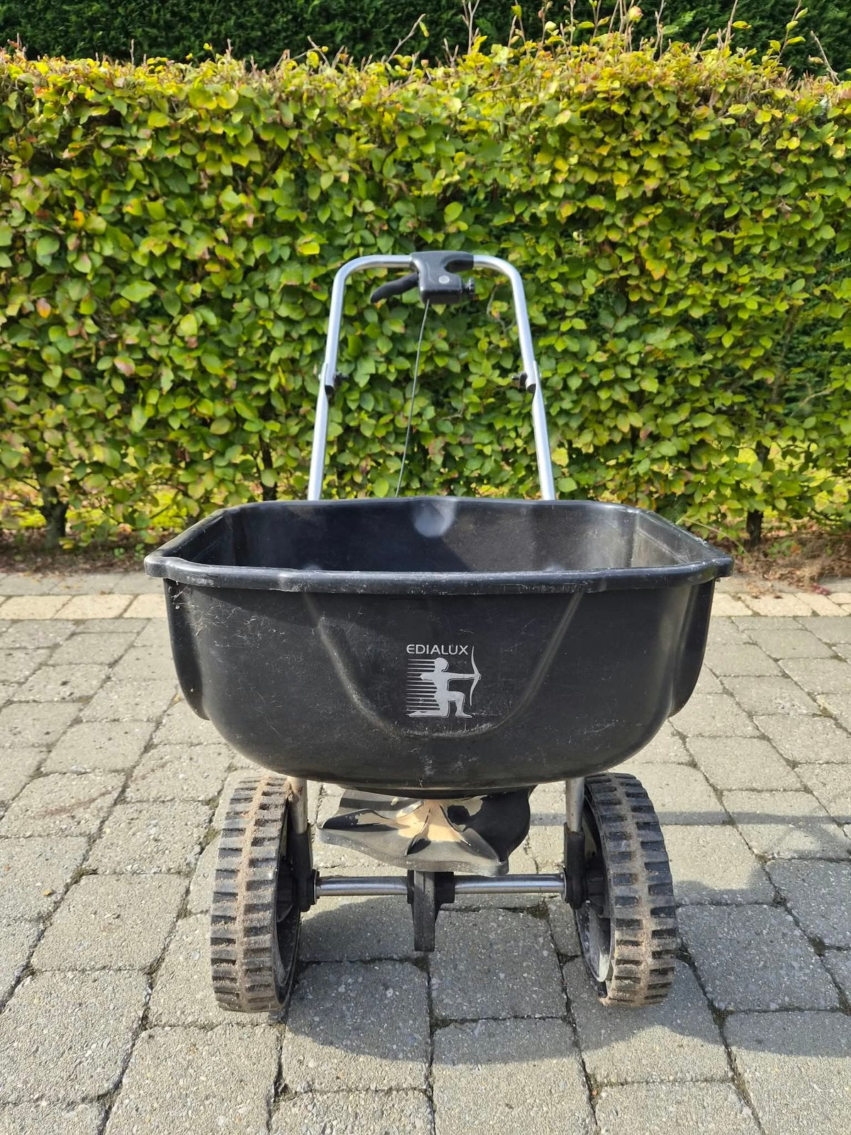 Edialux strooiwagen 15L Zwart, Tuin en Terras, Ophalen, Gebruikt