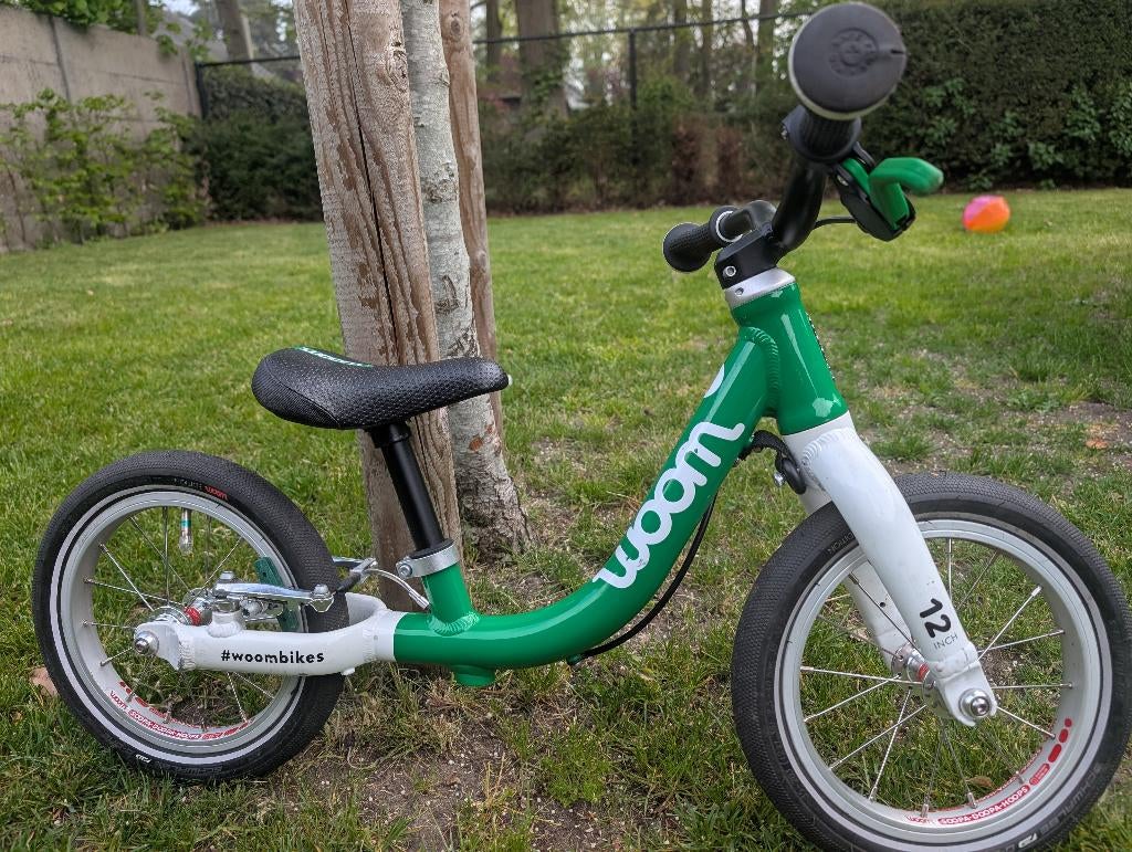 Woom loopfiets Groen (1,5j oud), Ophalen, Zo goed als nieuw, Loopfiets
