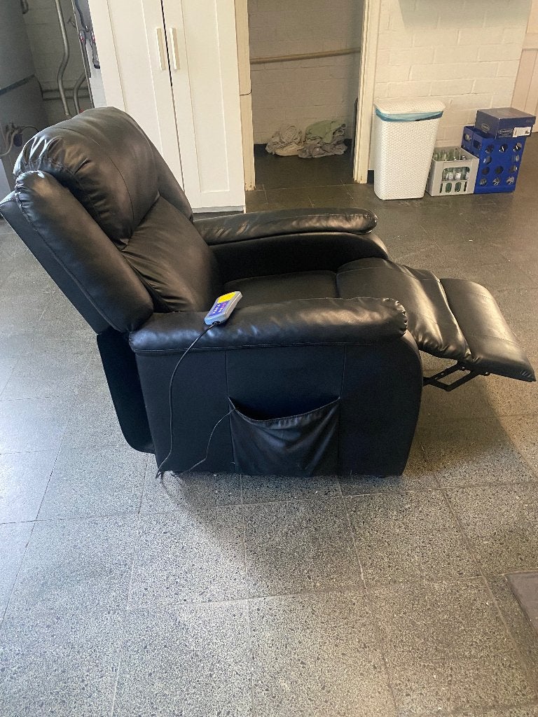 Massage relaxzetel zwart leder, Huis en Inrichting, Ophalen, Zo goed als nieuw, Leer