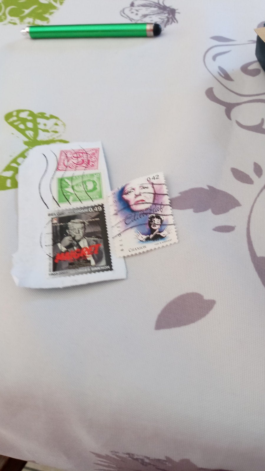 av2 timbres belge Jean Gabin et Edith Piaf faire offre, Enlèvement ou Envoi, Billets en vrac