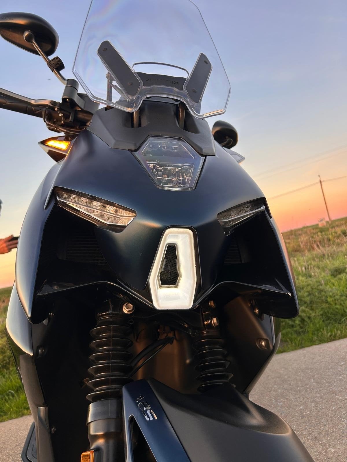 scooter Zontes 310M, ABS, 300 cm³, Scooter, Zontes