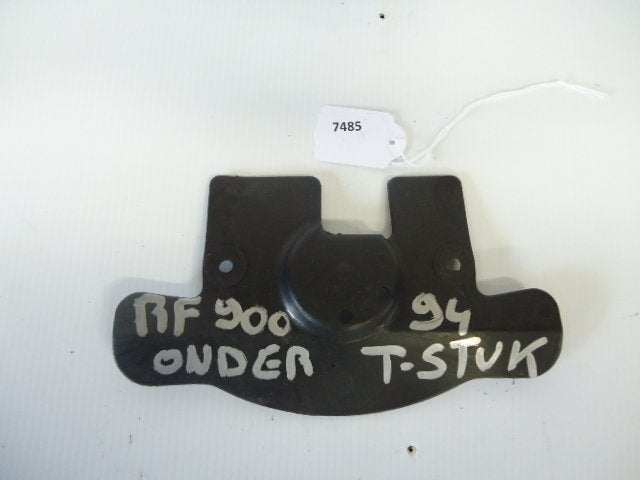 RF900 1993 - 1996 Suzuki Cover Cover onder T-stuk D1-13202
