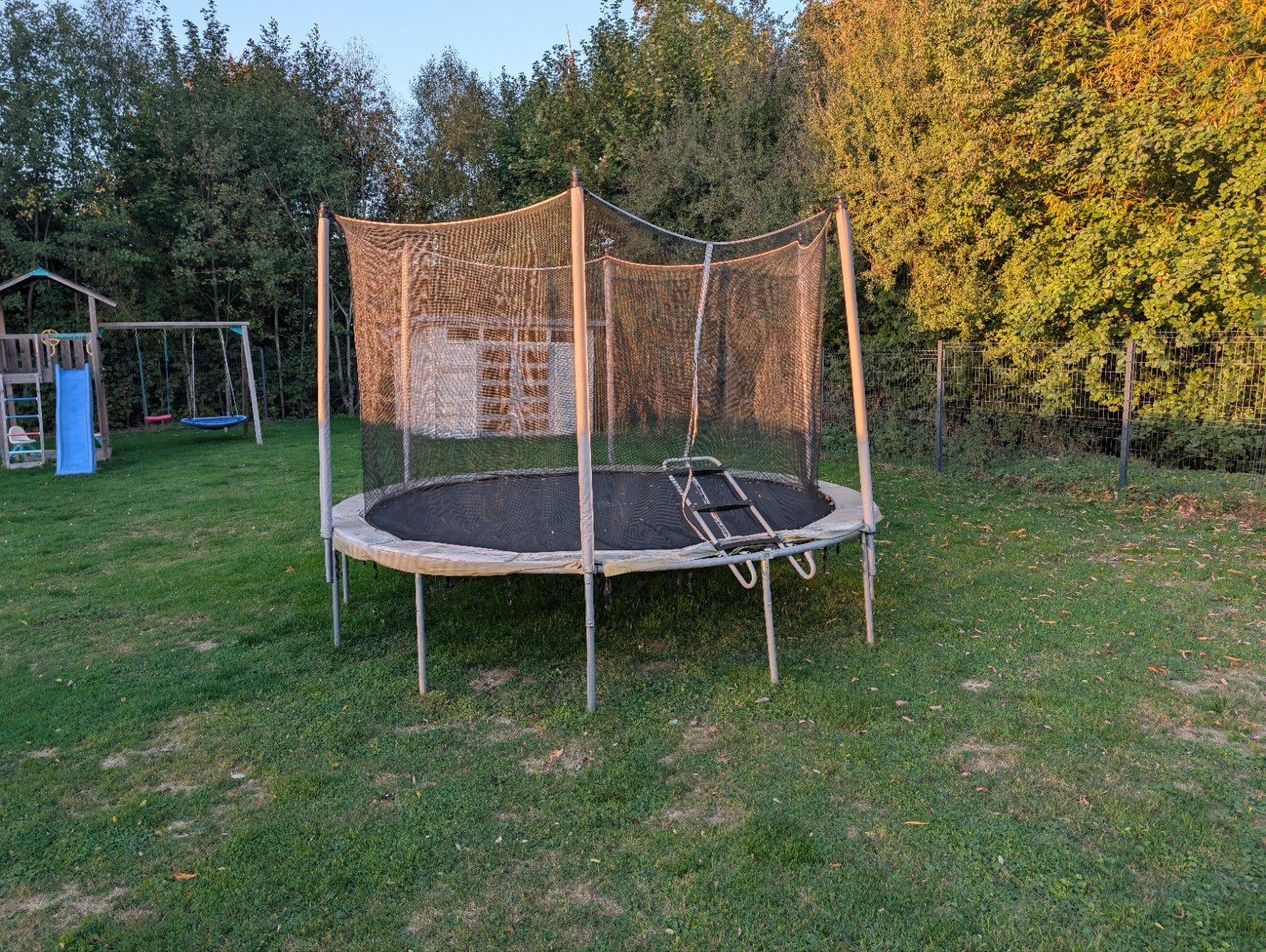 Trampoline Domyos decathlon 360, Enfants & Bébés, Enlèvement, Utilisé
