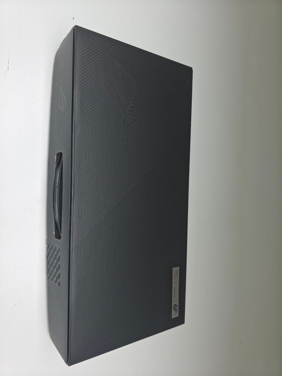 ASUS ROG XG Mobile GC31 (NVIDIA GeForce RTX 3080), Ophalen