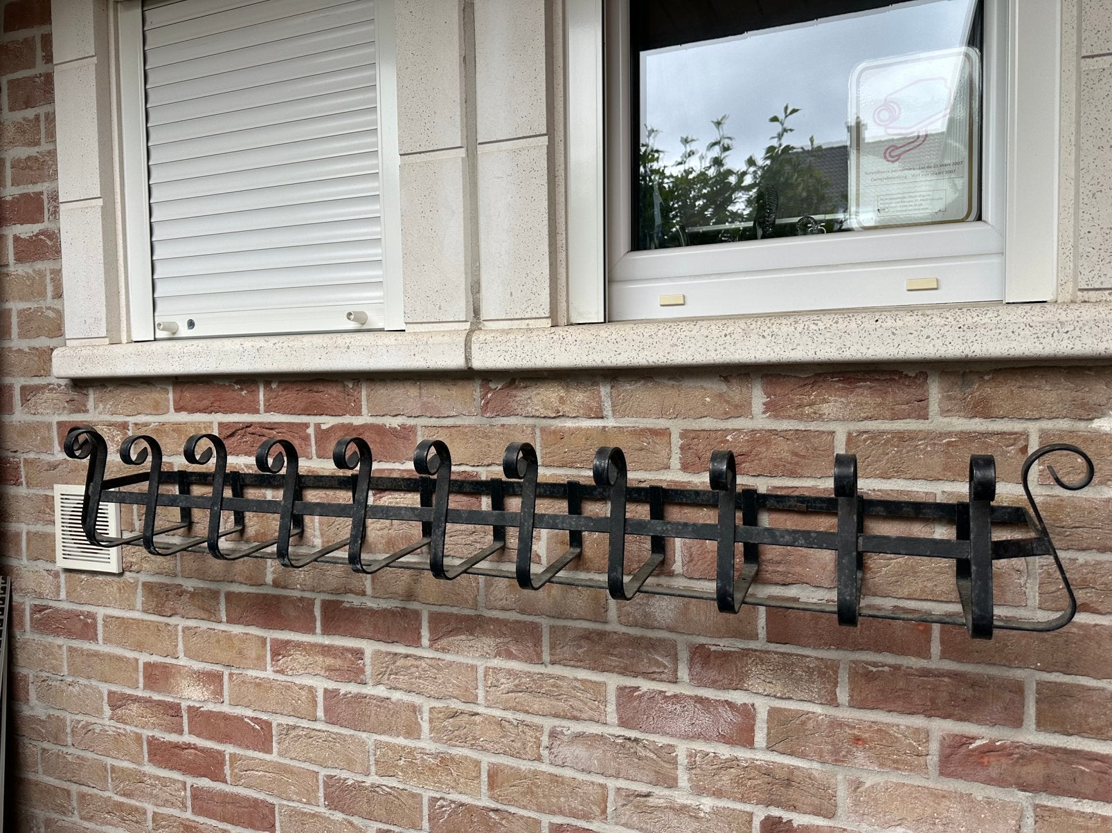Grande jardinière murale / porte-plantes en fer forgé noir., Suspension murale, Campagnard, Métal, Fait main