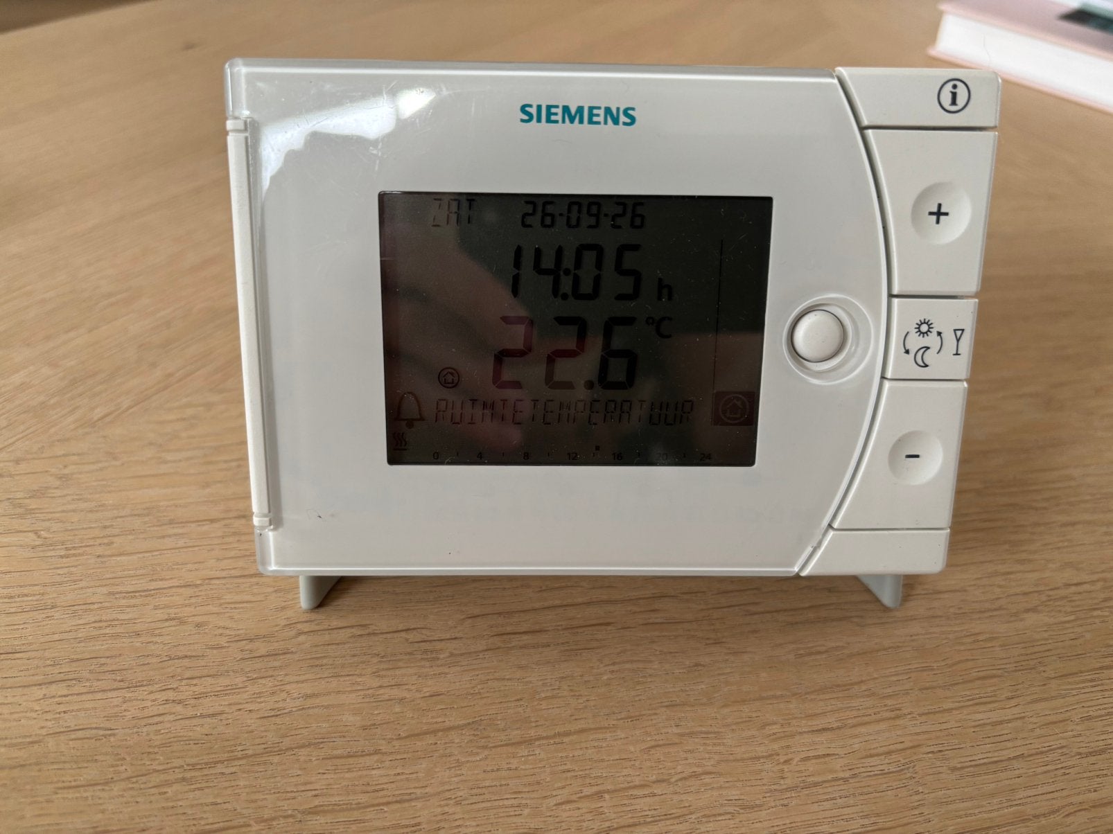 Siemens REV24RF/SET  radiogestuurde kamerthermostaat, Enlèvement, Comme neuf