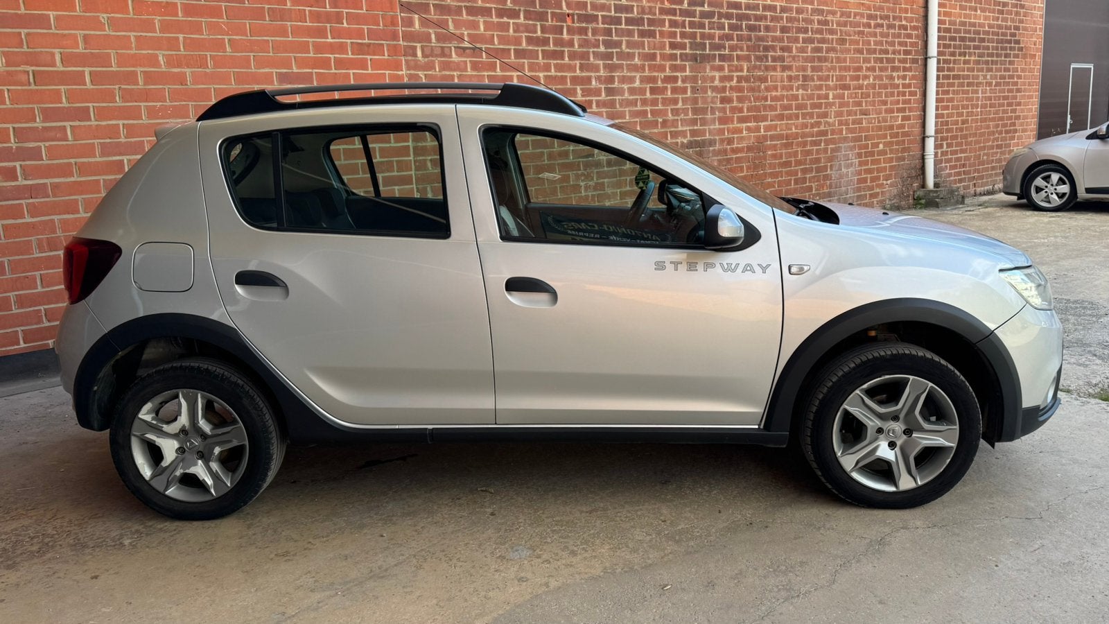 Dacia Sandero StepWay Face-Lift Prete a immatriculer, 90 kW, Euro 6, Bedrijf, 5 deurs