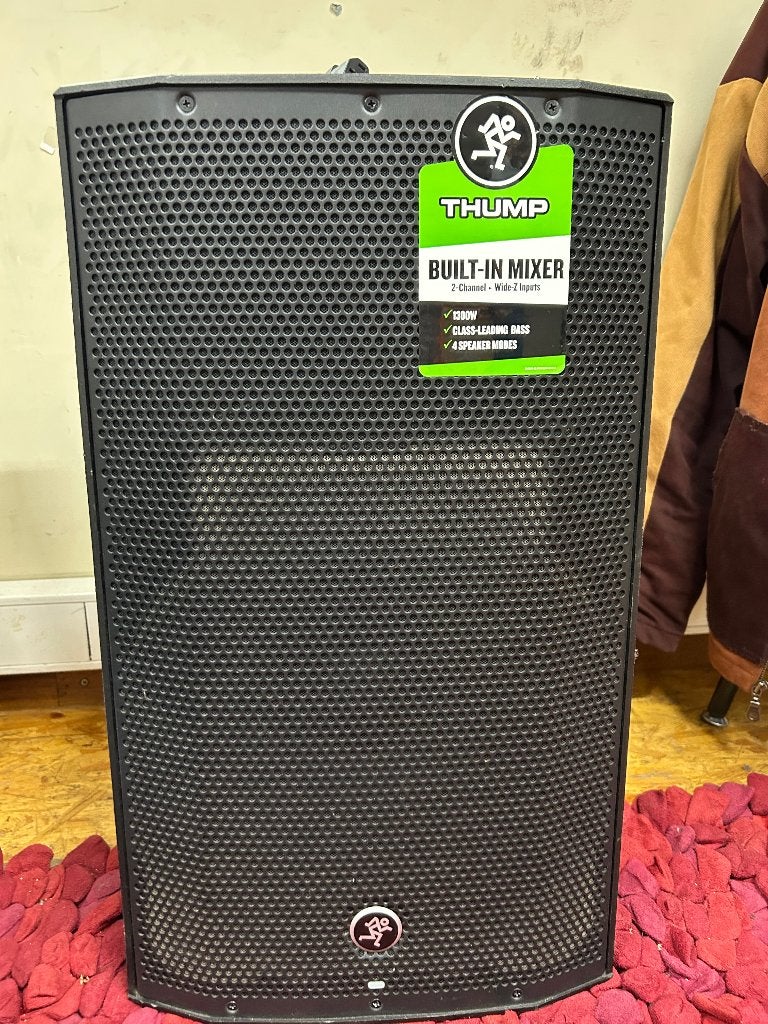 Mackie Thump 12A — 1300 W, Enlèvement, Comme neuf, 1000 watts ou plus, Moniteur(ampli)
