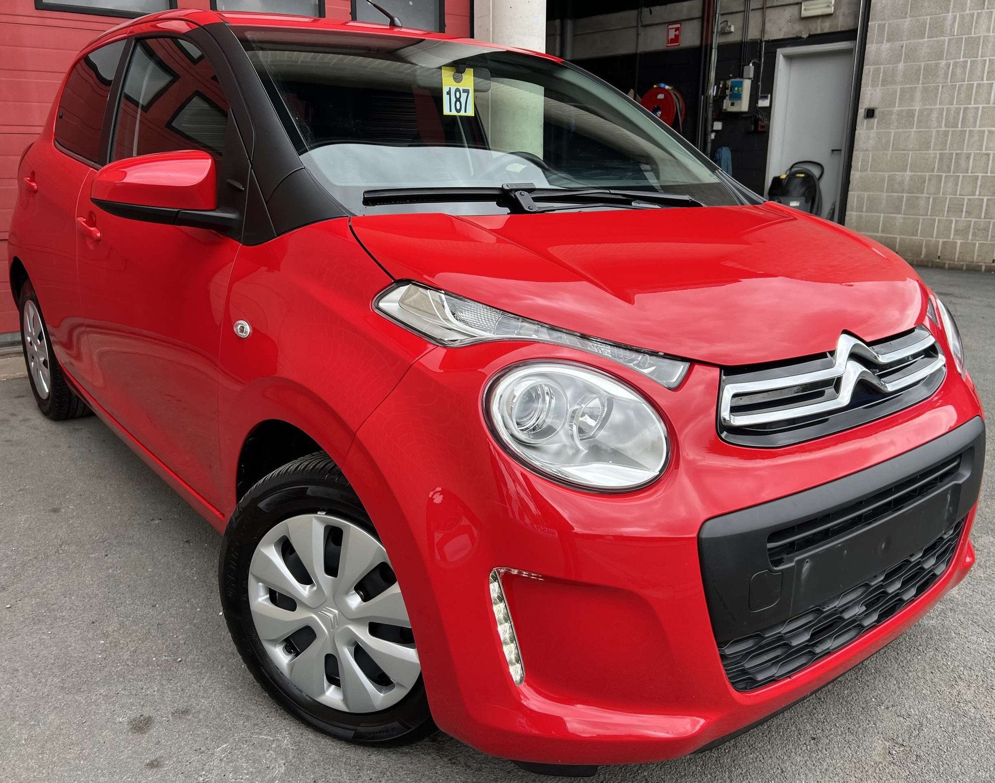 Citroën C1 1.0 VTi Airscape Shine S + CLIM + CAR-PASS + CLI, 4 zetels, Gebruikt, Euro 6, Bedrijf