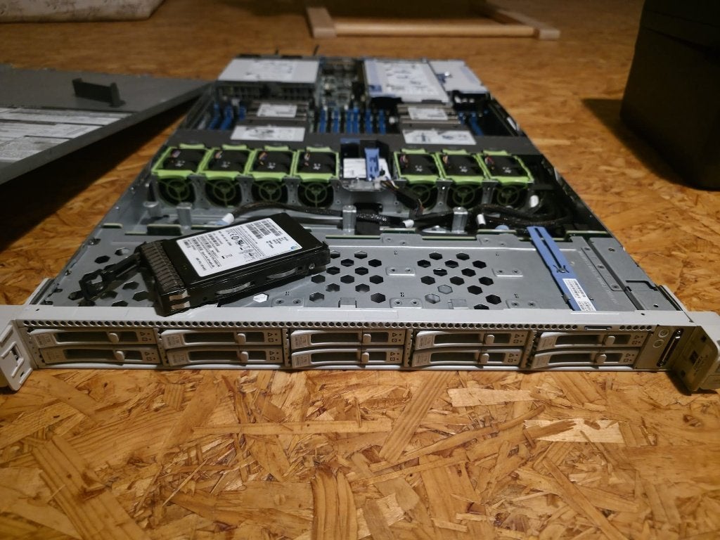 Cisco UCS C220 M5 gen 10 server, Computers en Software, Ophalen, 32 GB, Hot swappable onderdelen, Refurbished