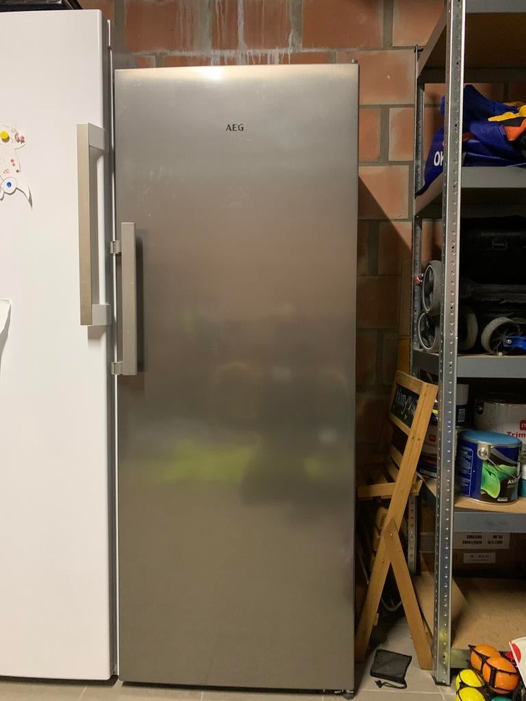 AEG koelkast te koop – inox look – perfecte staat - 2 jaar, Ophalen, Zo goed als nieuw
