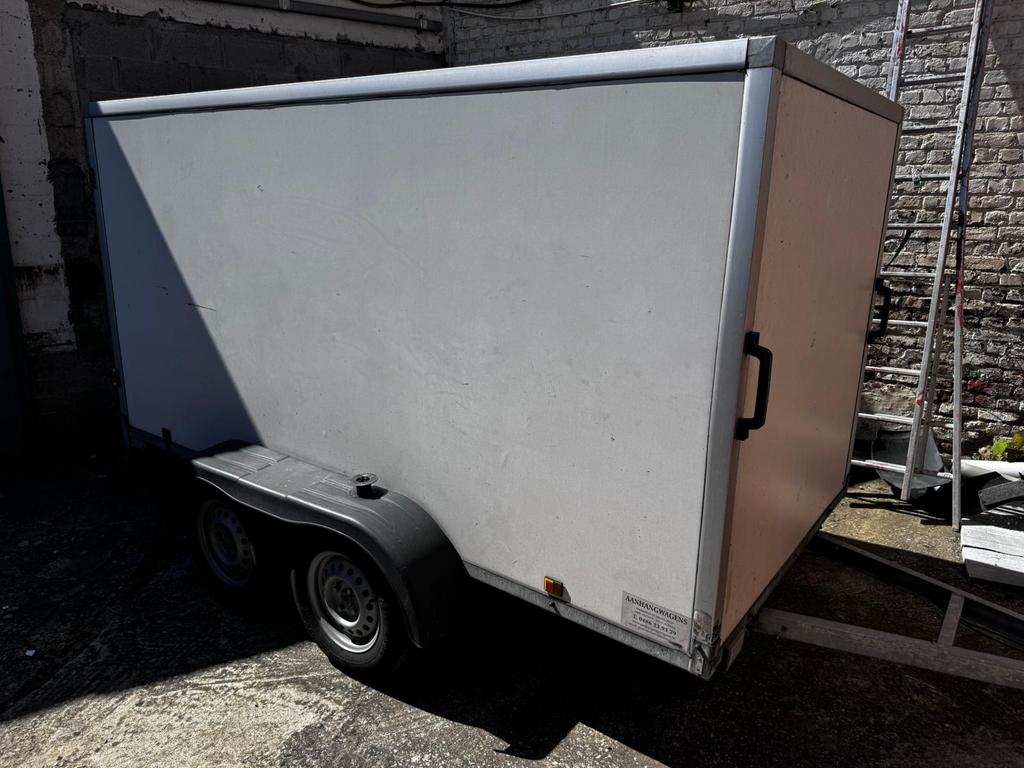 REMORQUE fermée double essieu – 3m x 1,50m intérieur, Autos : Divers, Remorques, Enlèvement