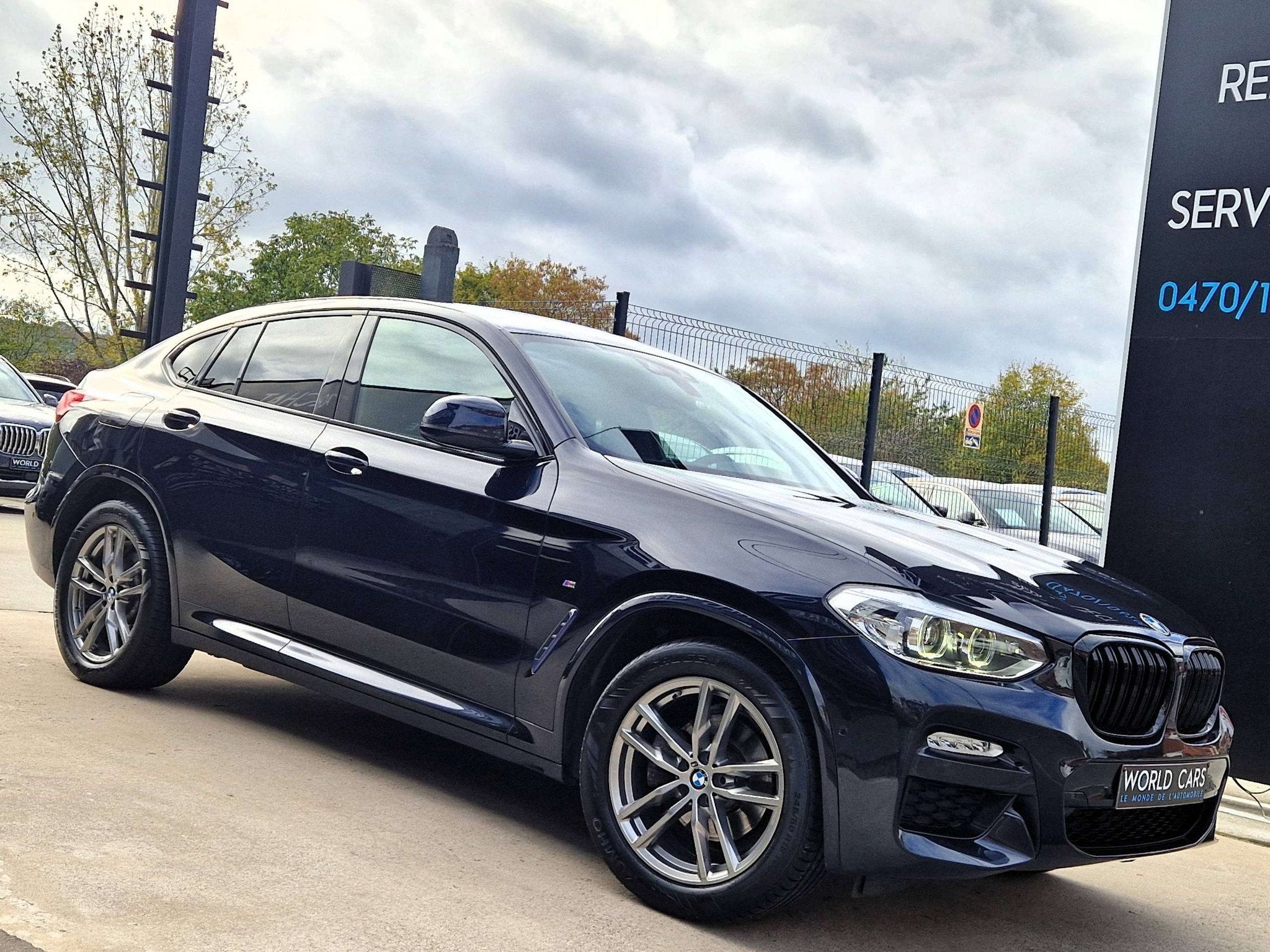 BMW X4 X4 2.0iAS xDrive20 - PACK M - CARBON SCHWARZ - BOITE, Auto's, Automaat, 1998 cc, Bi-Xenon koplampen, Gebruikt