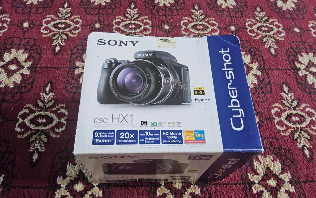 Sony DSC-HX1 presque neuf avec carte mémoire et accessoires., Enlèvement