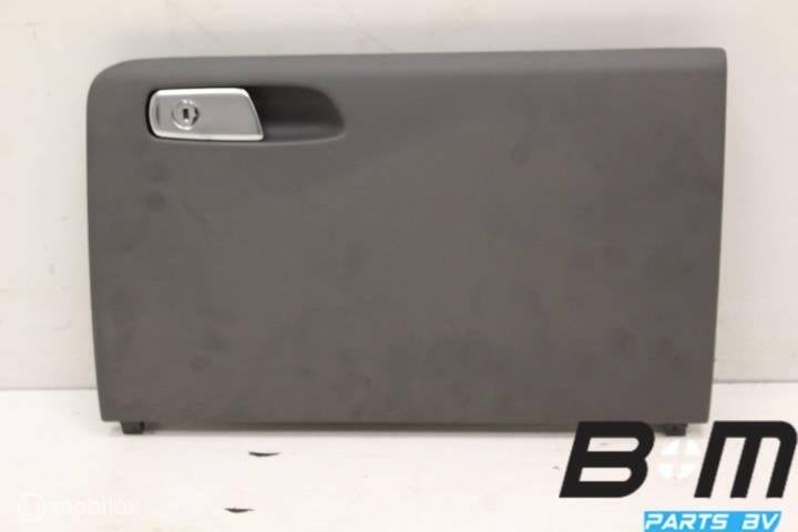 Klepje dashboardkastje Audi A5 8F1857124, Utilisé
