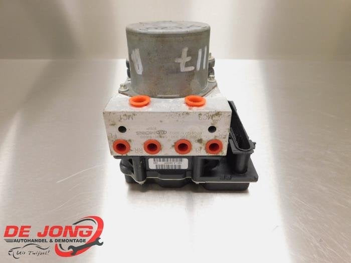 Pompe ABS d'un Kia Ceed, Kia, -, 3 mois de garantie, Utilisé