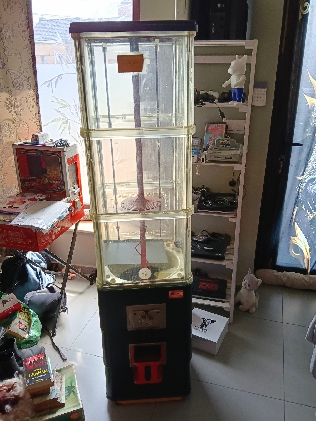 distributeur de boules surprise, Articles professionnels